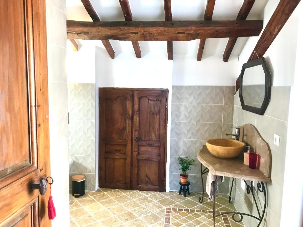 La Bergerie Des Amandiers Chambres Et Table D'Hotes Malataverne エクステリア 写真