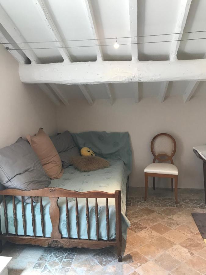 La Bergerie Des Amandiers Chambres Et Table D'Hotes Malataverne エクステリア 写真